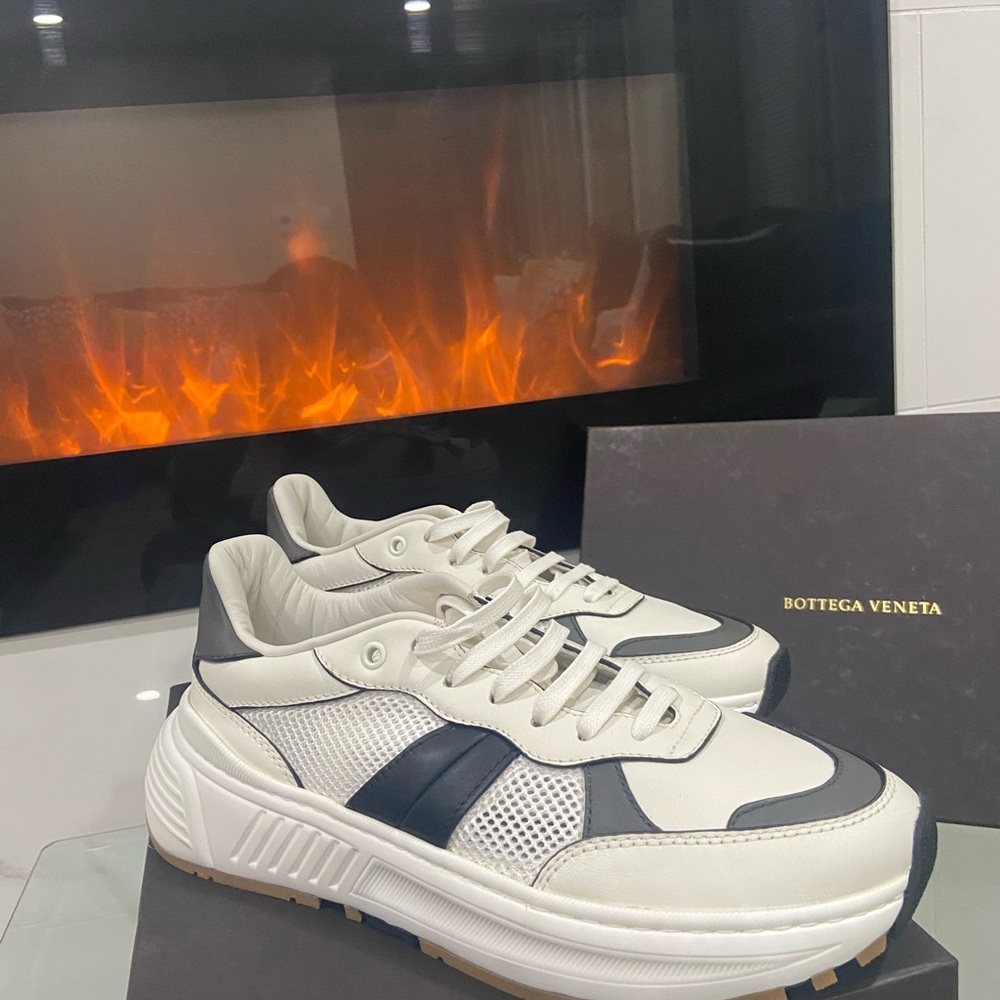 Bottega Veneta Speedster Sneakers - Men’s 7 - Like New